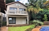 Spacious 5 bedroom pet-friendly family home perfectly situated within Garsfontein. 