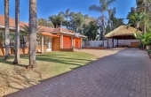 Family Home in Constantia Park!